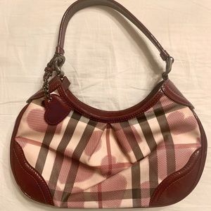 ♥️ NWT Burberry Shoulder Bag with Nova Hearts